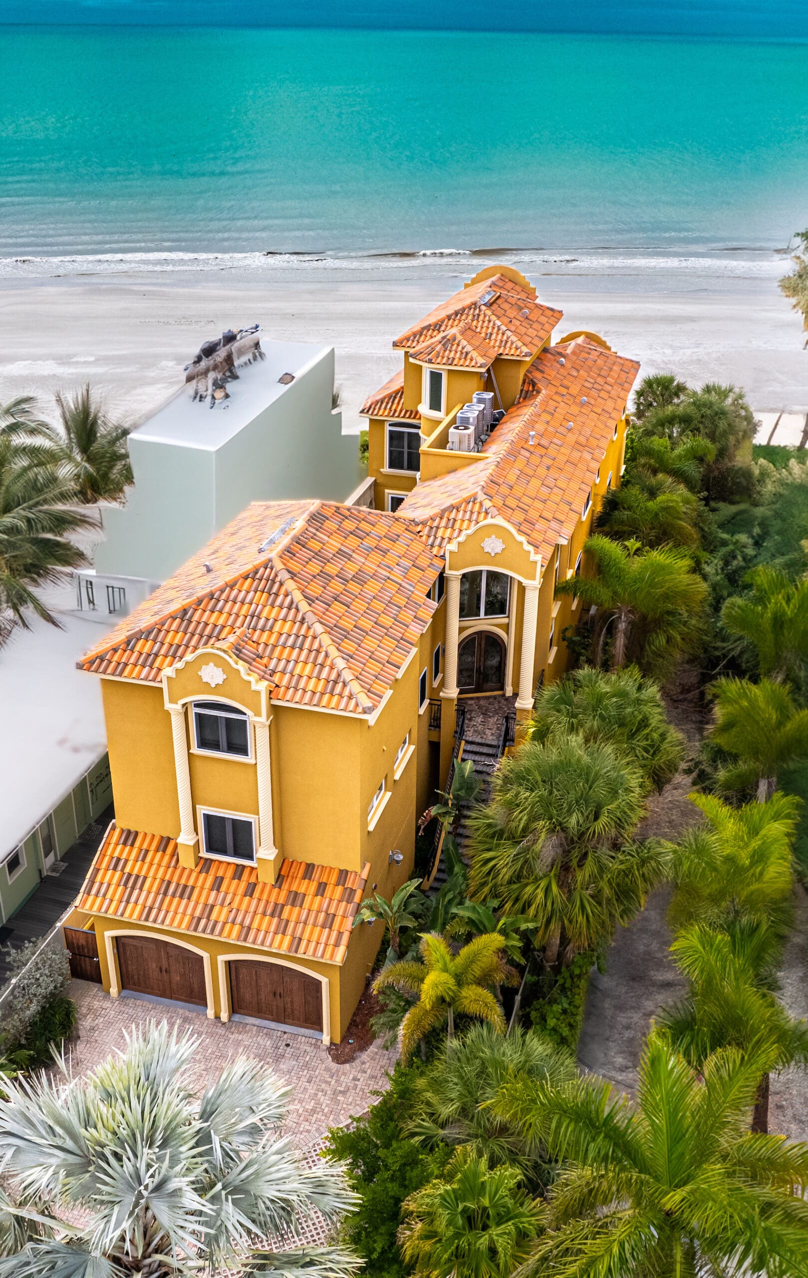 Vista Del Mar beachfront vacation rental near Clearwater Beach